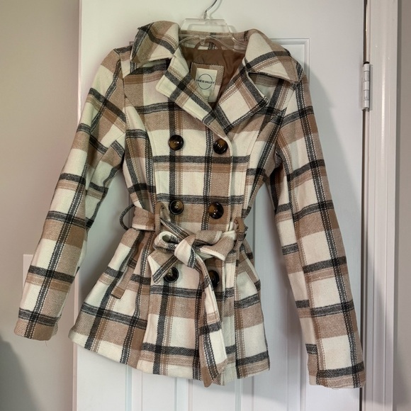 Vine & Valley Double Breasted Cream and Black Pea Coat - Picture 1 of 5